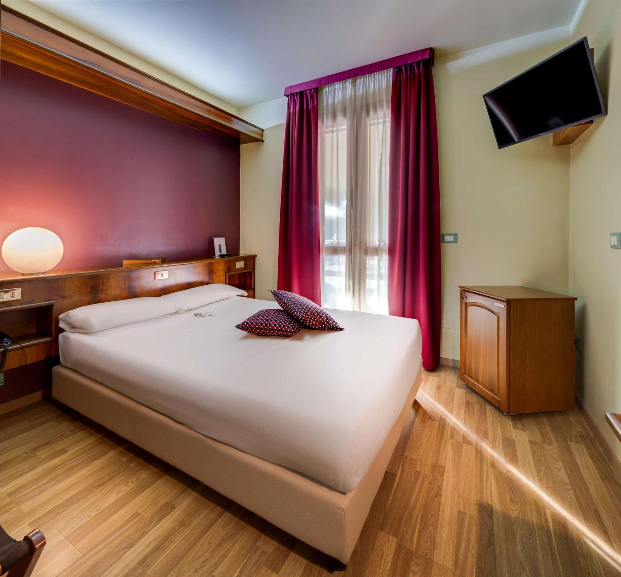 La Villa - Sure Hotel Collection By Best Western Ivrea Buitenkant foto