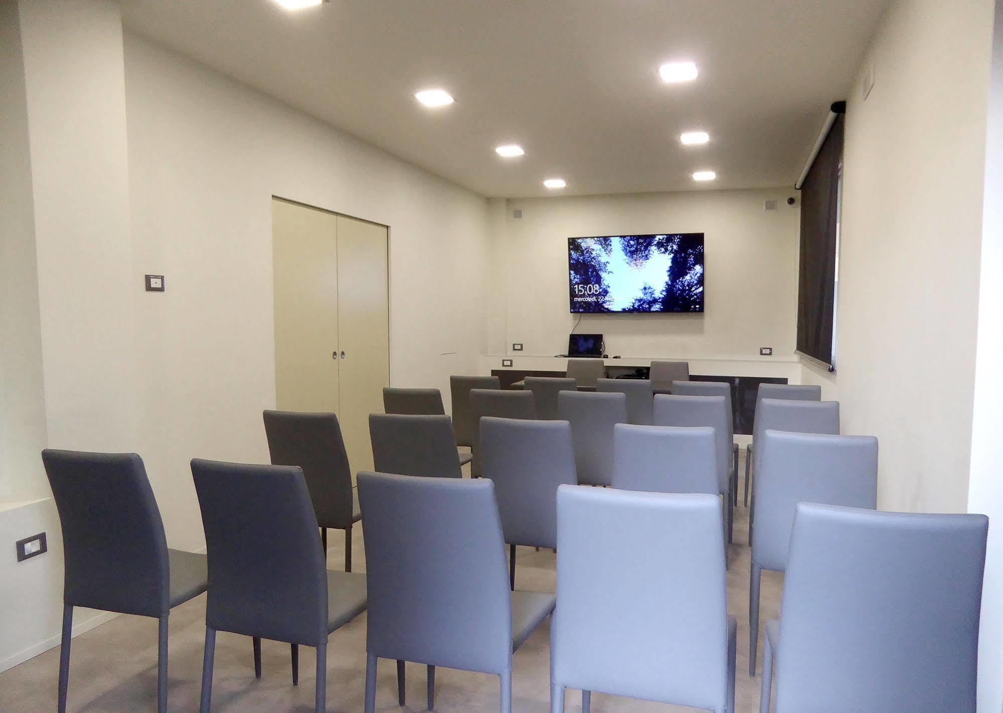 La Villa - Sure Hotel Collection By Best Western Ivrea Buitenkant foto